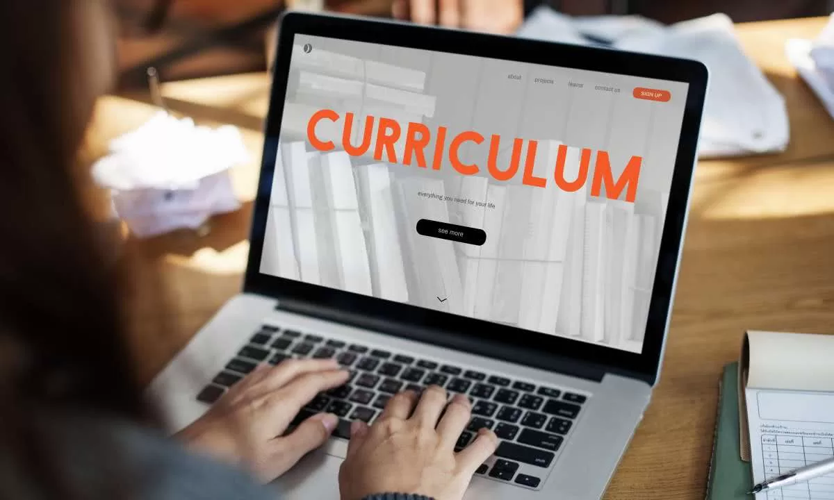 Como criar um portfólio de aprendizado contínuo para valorizar seu currículo